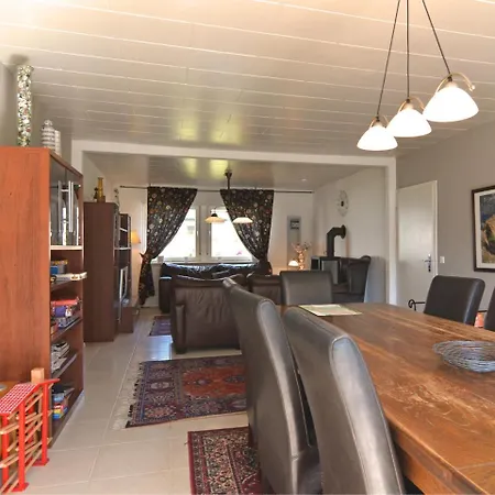 Cozy In Hildfeld With Private Garden Ferienhaus *