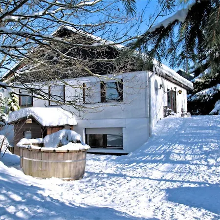 Cozy In Hildfeld With Private Garden * Winterberg